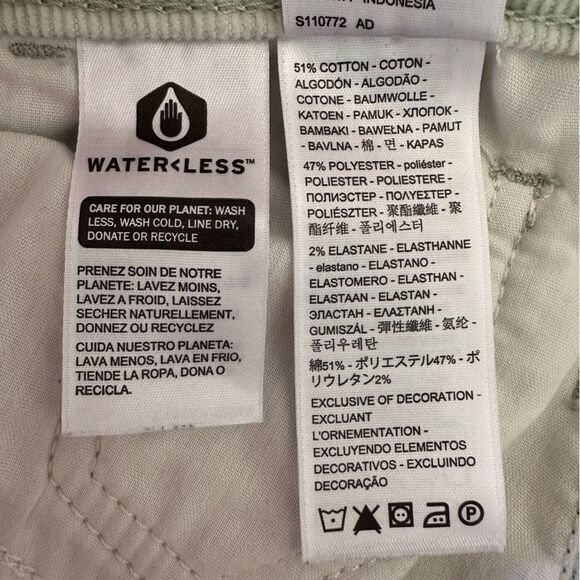 Levi’s Wedgie Straight Button Fly Corduroy Pants Women’s 27 Mint Green - Picture 9 of 10